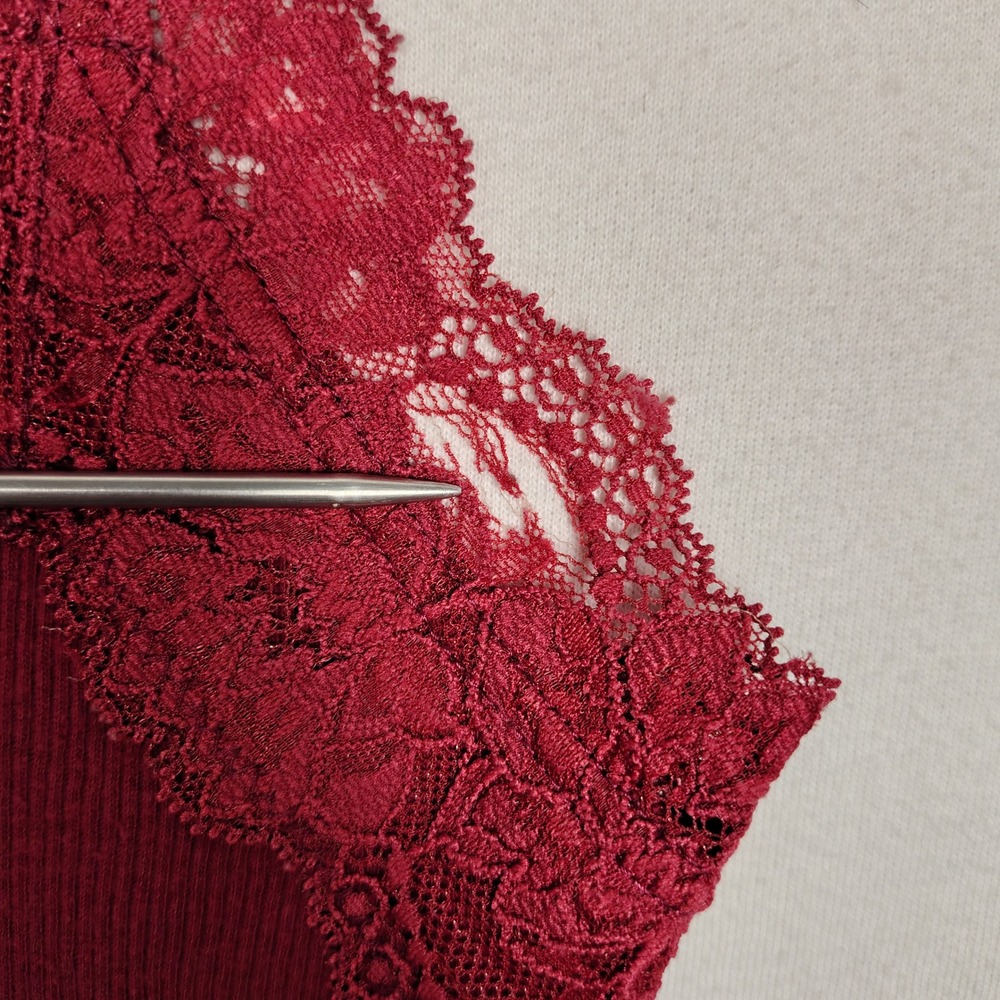 Abercrombie & Fitch Burgundy Ribbed Lace Trim Cami Top Red Small - Picture 4 of 10